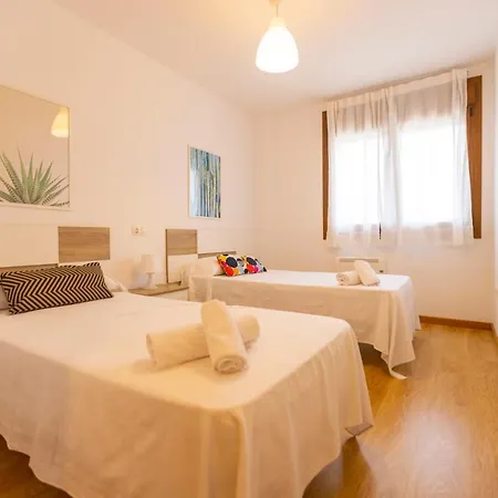 Apartagal-playa De Llas, * Foz